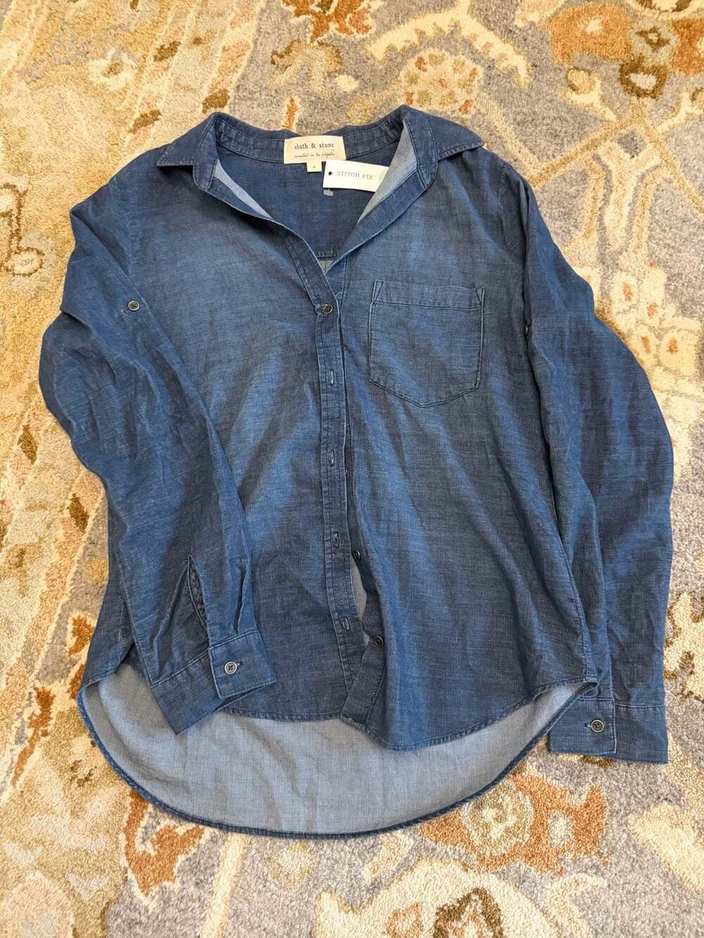Cloth & Stone Long Sleeve Button-Down Denim-Style Shirt
